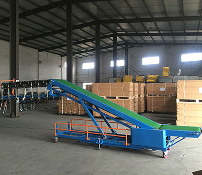 mobile conveyor.jpg mobile conveyor.jpg